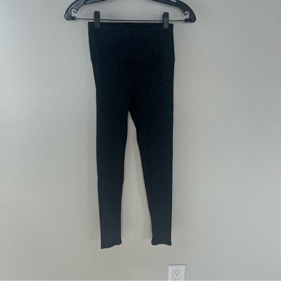 NWOT CARBON38 Printed Ribbed 7/8 Length Legging Black Leopard Active Women Small - Picture 3 of 10